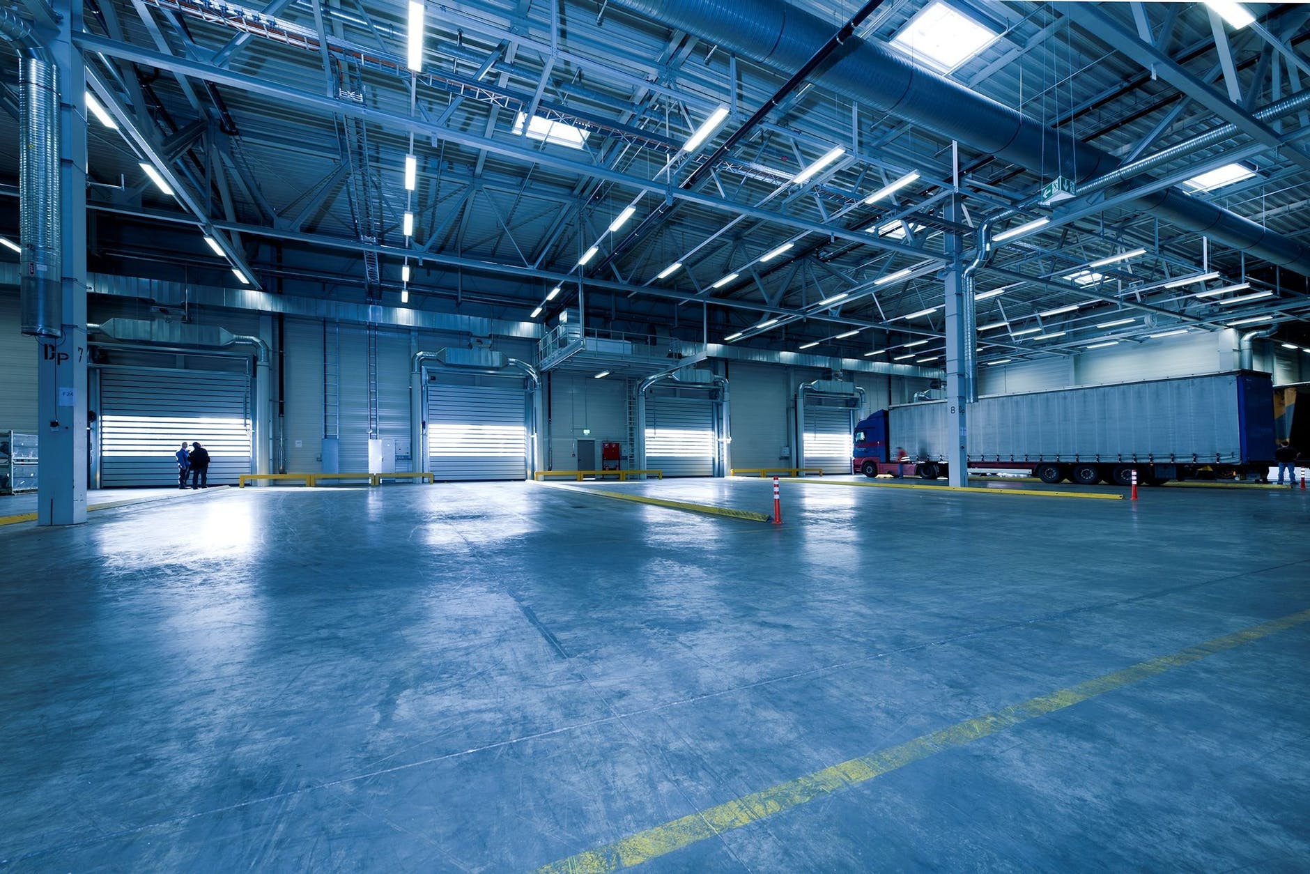 Choosing the Best Lighting for Industrial and Commercial Spaces